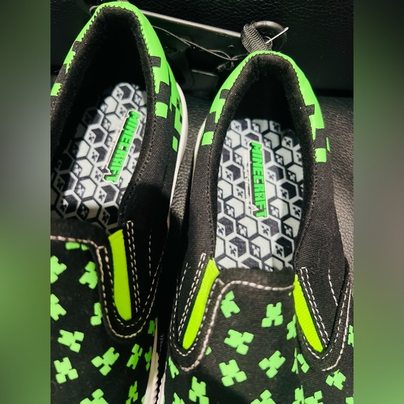 Minecraft Little & Big Kids Slip-On Sneakers size 3 nwt - Picture 8 of 8